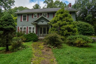 573 Church St, Rupert, WV 25984