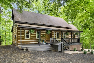 460 Seven Springs Rd, Clarksville, TN 37043