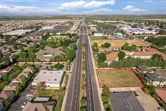 2115 W Kettleman Ln, Lodi, CA 95242
