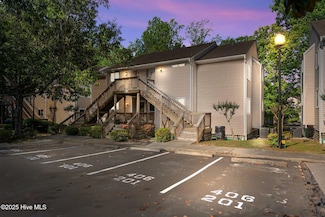406 Forest Park Rd Unit 201, Wilmington, NC 28409