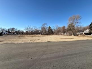 1465 E Bayliss Ave, Beloit, WI 53511