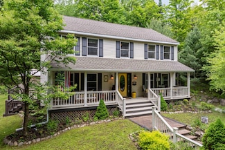 13 Uncas Rd, Inlet, NY 13360