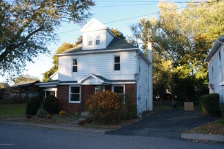 90 E Swallow St, Pittston, PA 18640