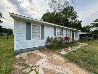 3932 Dearborn St, Memphis, TN 38109