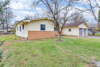 1641 Gary Paul Ln, Jackson, MI 49203