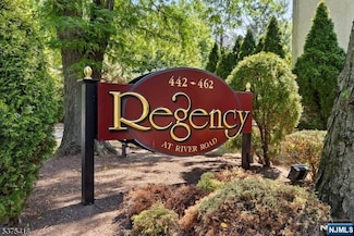 448 River Rd, Nutley, NJ 07110