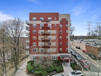 11 Balint Dr Unit 550, Yonkers, NY 10710