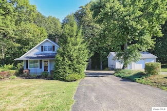 21359 Newcastle Rd, Gambier, OH 43022