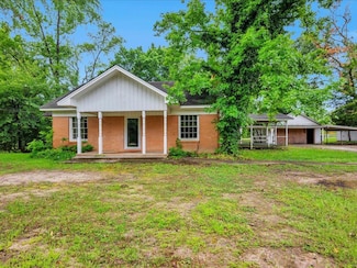 604 Fuller Springs Dr, Lufkin, TX 75901