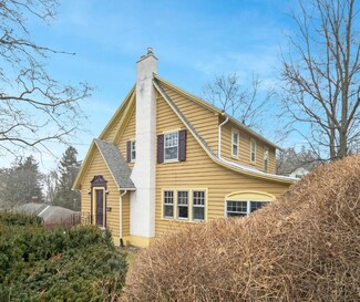 246 Valley Rd, Ithaca, NY 14850