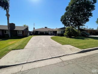 3004 Saratoga St, Bakersfield, CA 93306