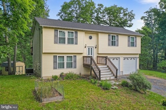 429 Black Twig Rd, Linden, VA 22642