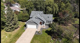 7906 27th St N, Saint Paul, MN 55128