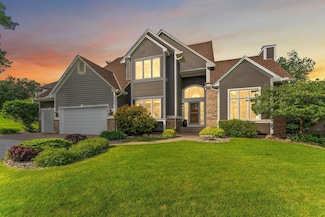 11582 Raspberry Hill Rd, Eden Prairie, MN 55344