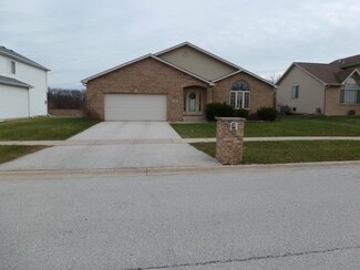 685 Cassendra Ln, University Park, IL 60484