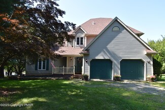 434 Ramblewood Dr, Saylorsburg, PA 18353