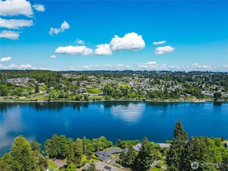 2710 N Lafayette Ave, Bremerton, WA 98312