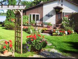 1160 Blockhouse Pt Rd, North Hero, VT 05474