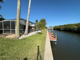 113 Queen Christina Ct, Fort Pierce, FL 34949