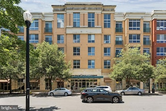 2200 N Westmoreland St Unit 202, Arlington, VA 22213