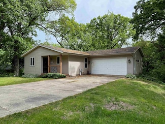 W9519 Skogen Rd, Cambridge, WI 53523