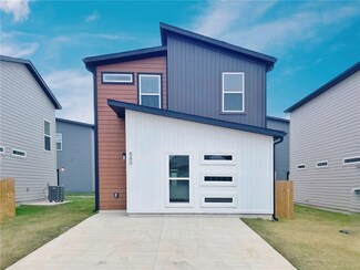880 Tennessee Ave, Bentonville, AR 72713