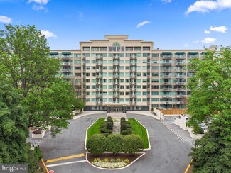 5450 Whitley Park Terrace Unit 111, Bethesda, MD 20814