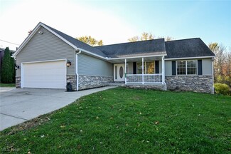 3752 State St NW, North Canton, OH 44720