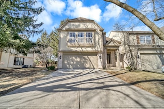 710 Alsace Cir, Buffalo Grove, IL 60089