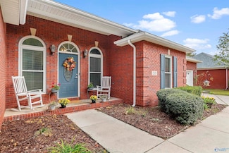 2320 Little Cove Rd, Owens Cross Roads, AL 35763