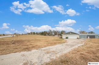 10255 Otter Trail, Plattsmouth, NE 68048