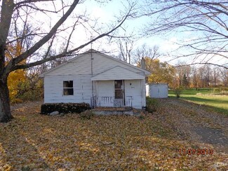 380 S Leedy Ln, Andrews, IN 46702