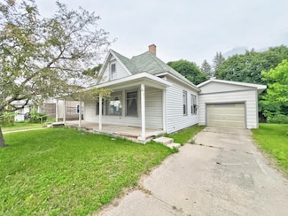 307 S Michigan Ave, Manton, MI 49663
