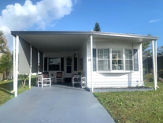 19 Galeria Way, Port St. Lucie, FL 34952