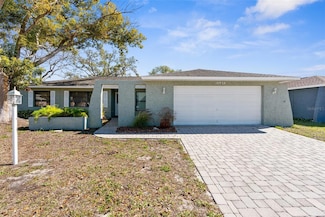 10938 Water Oak Dr, Port Richey, FL 34668