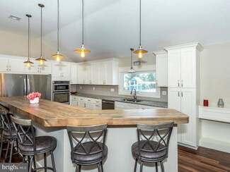 19 Smokestown Rd, Reinholds, PA 17569
