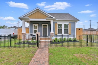 2516 S Grand Blvd, Pearland, TX 77581