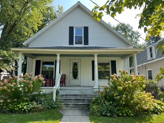 230 W State Rd, Grant, MI 49327