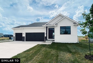 1380 Cedar St, Waukee, IA 50263