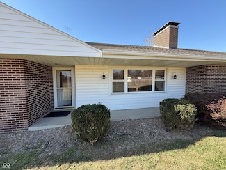 9221 N Knightsville Crawford St, Brazil, IN 47834