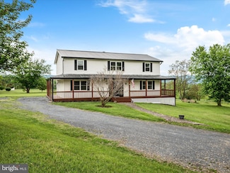 109 Farm Hill Ln, Toms Brook, VA 22660
