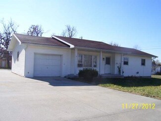 601 Ryan St, Monett, MO 65708