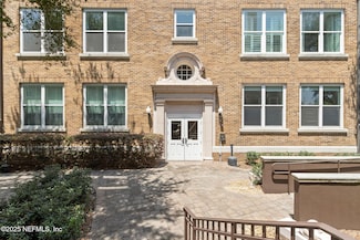 2525 College St Unit 2104, Jacksonville, FL 32204