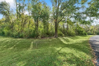 11 Azalea Place, New Orleans, LA 70131