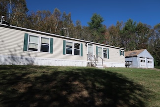 353 Controversy Ln, Waldoboro, ME 04572