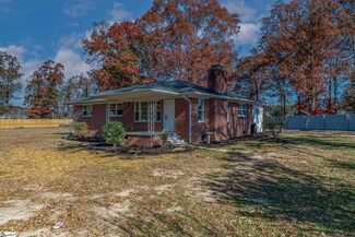 1592 Settle Rd, Inman, SC 29349