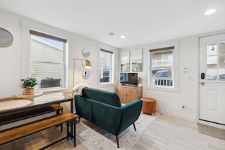4 Keefe Ave Unit B, Hampton, NH 03842