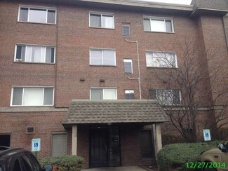 4500 Beau Monde Dr Unit 310, Lisle, IL 60532