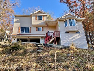 164 Manchester Dr, Bushkill, PA 18324