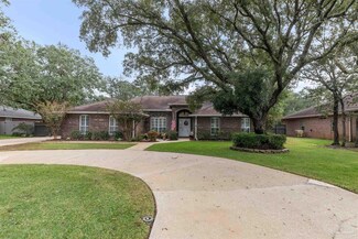 2574 2nd Ct, Navarre, FL 32566